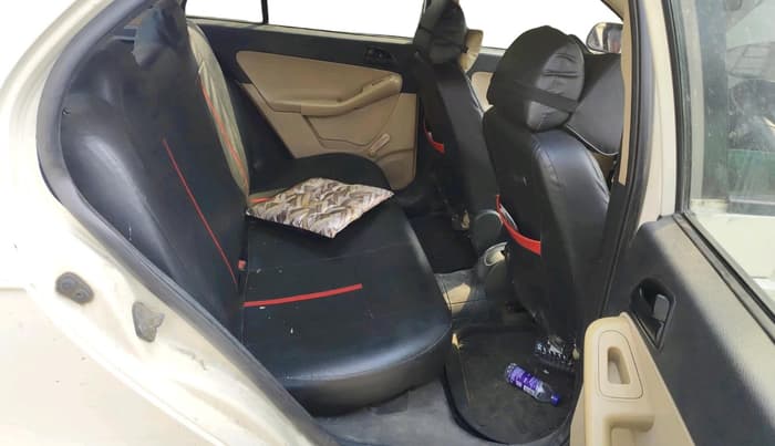 2013 Tata Indica Vista LX QUADRAJET, Diesel, Manual, 2,66,176 km, interior