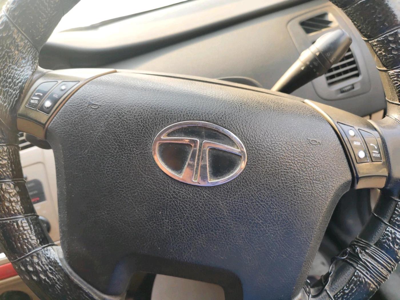 2013 Tata Indica Vista LX QUADRAJET, Diesel, Manual, 2,66,176 km, interior