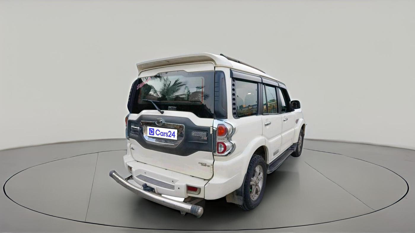 2015 Mahindra Scorpio S10 4WD, Diesel, Manual, 1,93,877 km, exterior