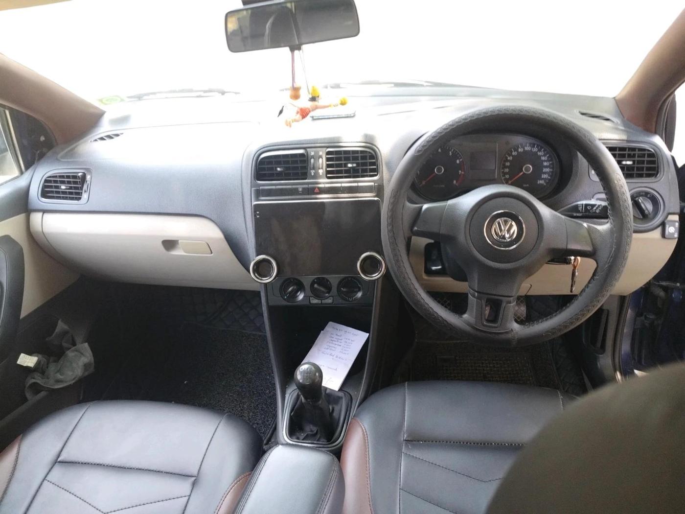 2014 Volkswagen Polo COMFORTLINE 1.2L, CNG, Manual, 78,452 km, interior