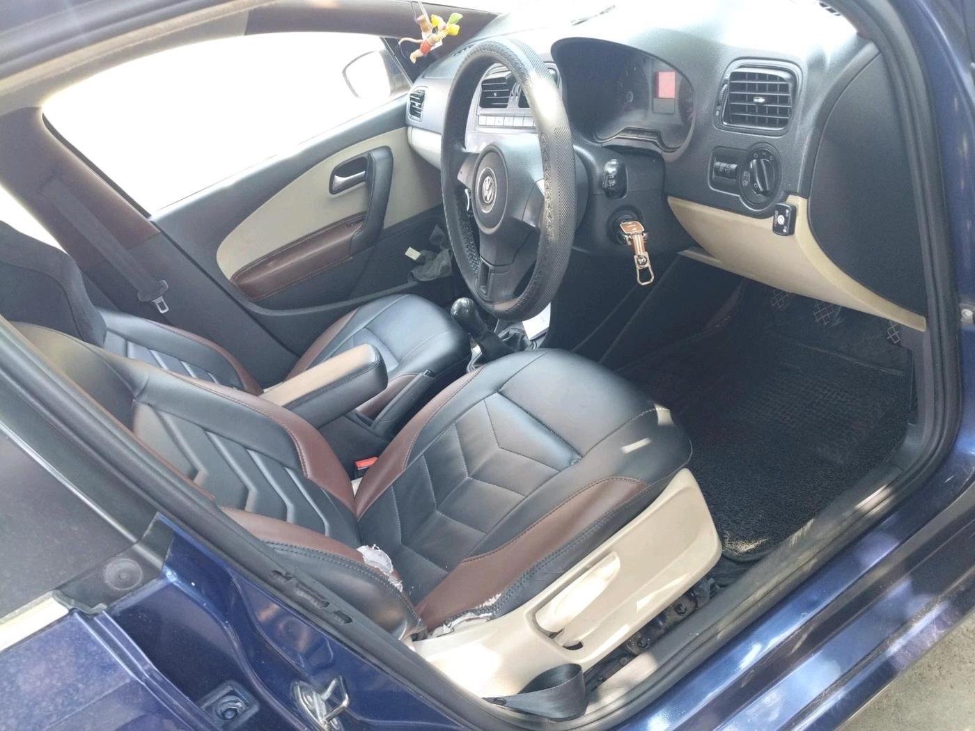 2014 Volkswagen Polo COMFORTLINE 1.2L, CNG, Manual, 78,452 km, interior