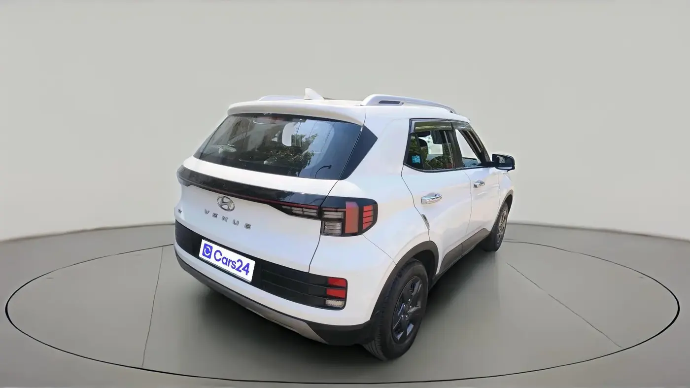 2023 Hyundai VENUE SX 1.2 PETROL, Petrol, Manual, 32,875 km, exterior