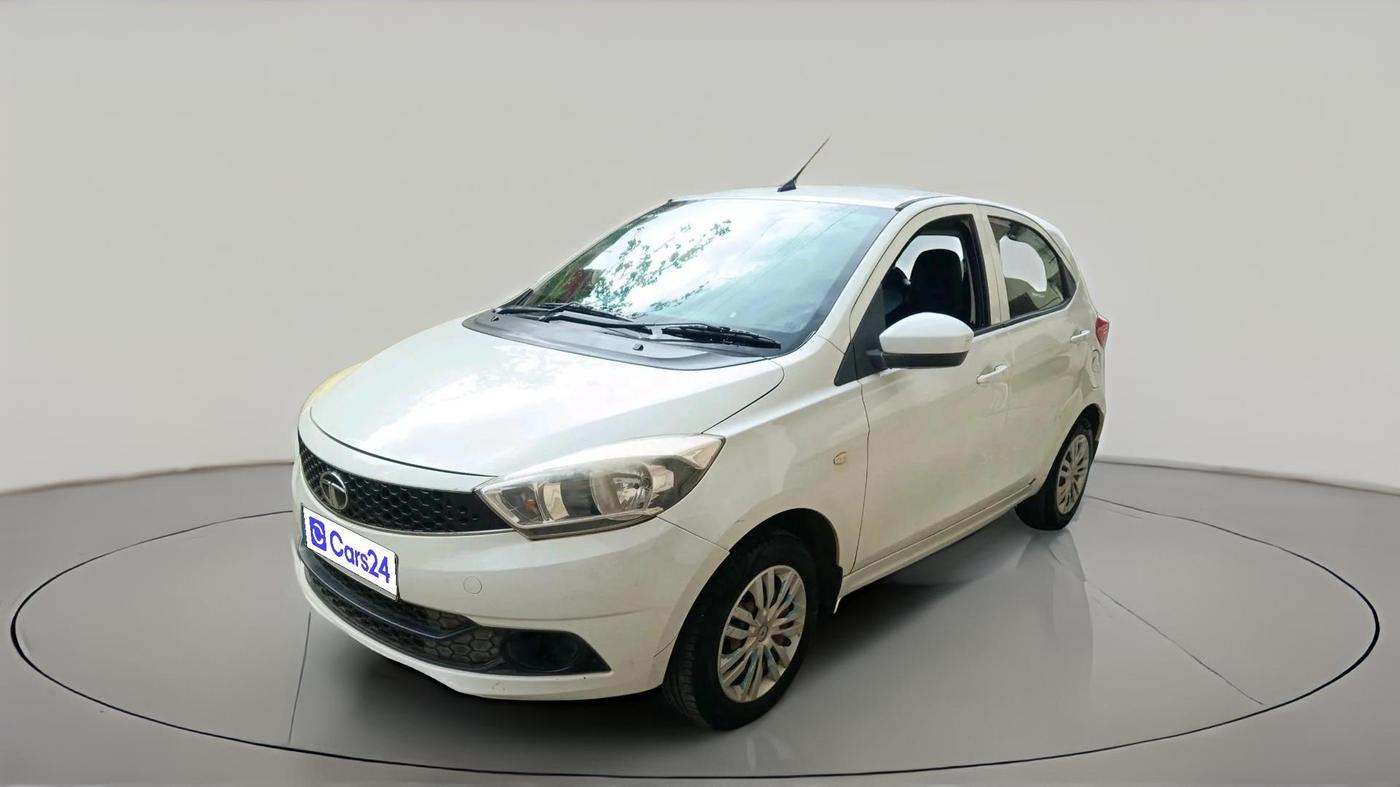 2018 Tata Tiago XT PETROL, Petrol, Manual, 2,40,217 km, exterior