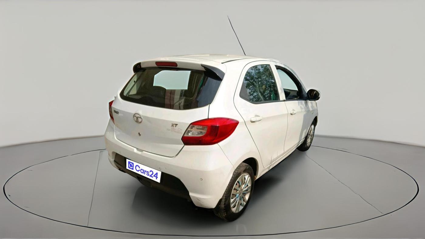 2018 Tata Tiago XT PETROL, Petrol, Manual, 2,40,217 km, exterior