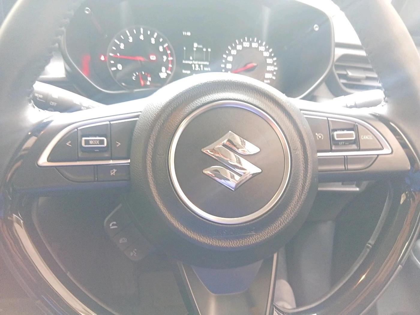 2025 Maruti Swift ZXi Plus AMT, Petrol, Automatic, 2,461 km, interior