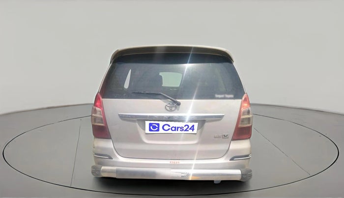 2012 Toyota Innova VX 2.5 8 STR, Diesel, Manual, 1,20,773 km, exterior