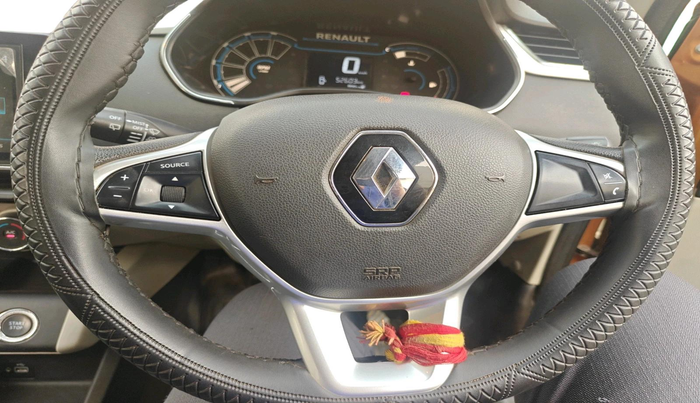 2022 Renault TRIBER RXZ, Petrol, Manual, 52,603 km, interior