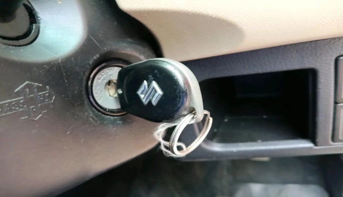 2017 Maruti Wagon R 1.0 VXI AMT, Petrol, Automatic, 35,570 km, interior