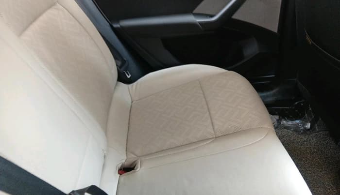 2024 Skoda KUSHAQ ACTIVE 1.0L TSI MT, Petrol, Manual, 13,488 km, interior