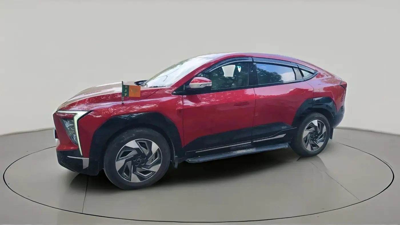 2025 Mahindra XEV 9e Pack Three Select 7.2kw, Electric, Automatic, 14,317 km, exterior