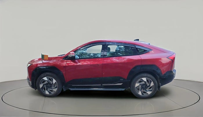 2025 Mahindra XEV 9e Pack Three Select 7.2kw, Electric, Automatic, 14,317 km, exterior