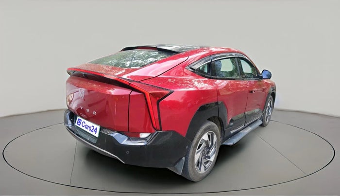 2025 Mahindra XEV 9e Pack Three Select 7.2kw, Electric, Automatic, 14,317 km, exterior