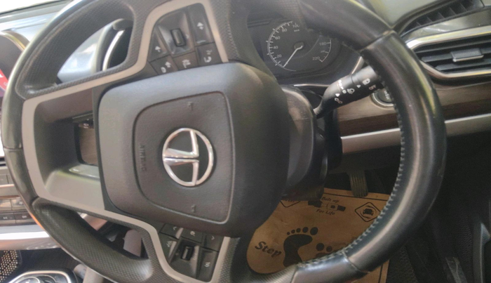 2021 Tata Harrier XZA PLUS 2.0L, Diesel, Automatic, 70,980 km, interior