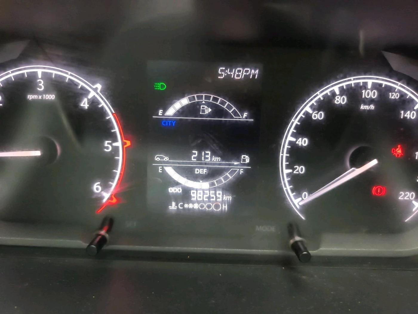 2022 Tata Harrier XT 2.0L KRYOTEC, Diesel, Manual, 98,259 km, interior
