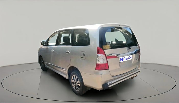 2015 Toyota Innova 2.5 VX 7 STR, Diesel, Manual, 1,47,807 km, exterior