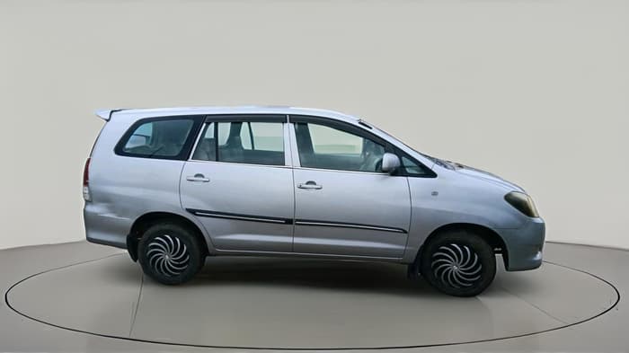 2011 Toyota Innova 2.5 G3, Diesel, Manual, 1,79,294 km, exterior