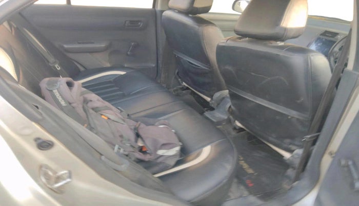 2011 Maruti Swift LXI, Petrol, Manual, 1,34,877 km, interior