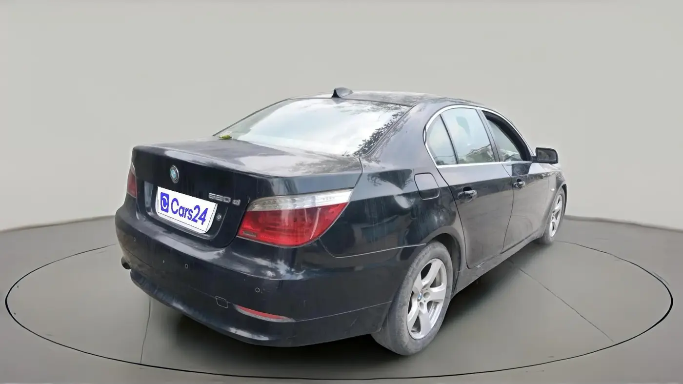 2009 BMW 5 Series 520D 2.0, Diesel, Automatic, 1,52,223 km, exterior