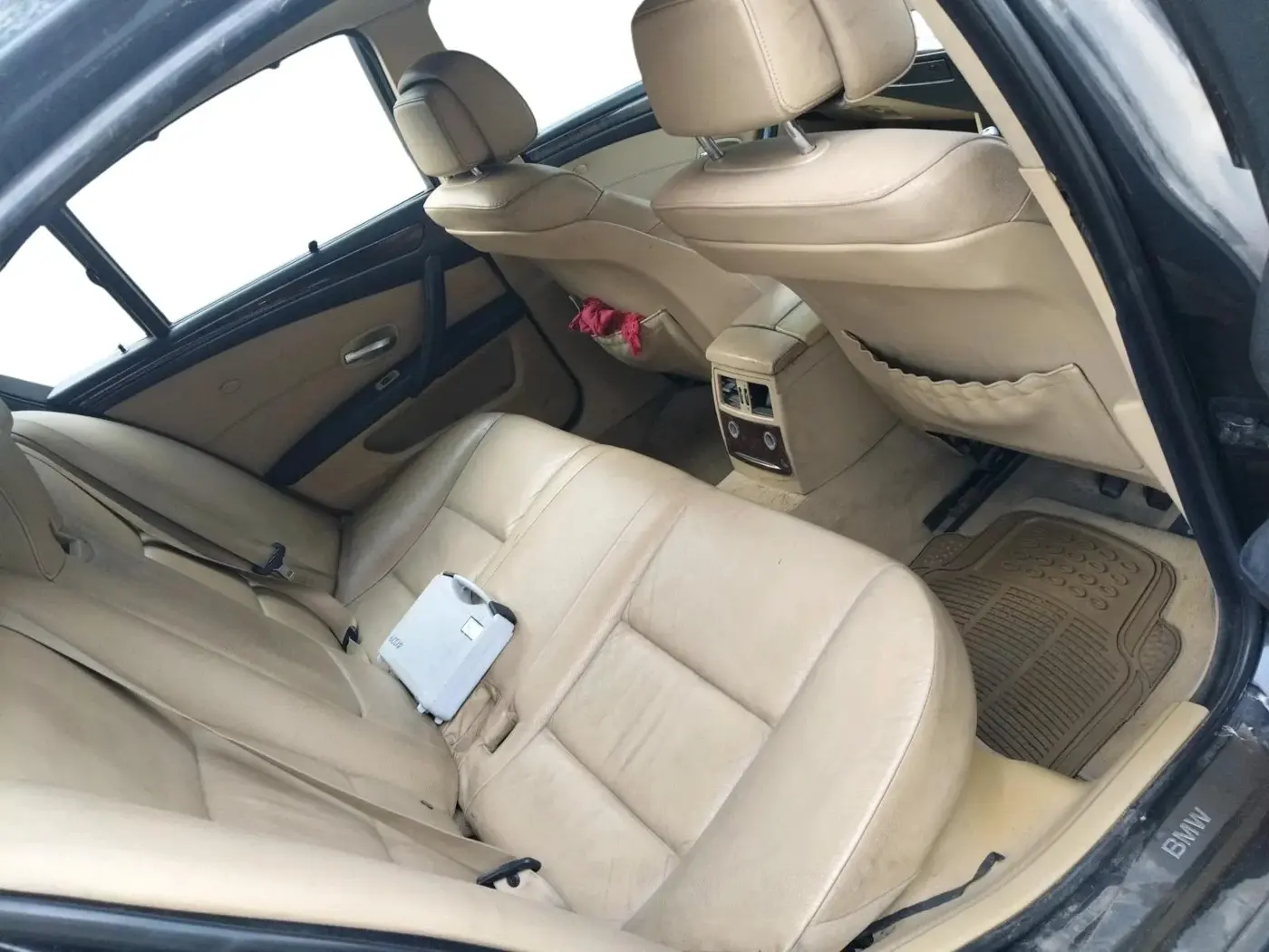 2009 BMW 5 Series 520D 2.0, Diesel, Automatic, 1,52,223 km, interior