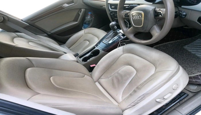 2011 Audi A4 2.0 TDI, Diesel, Automatic, 1,23,064 km, interior