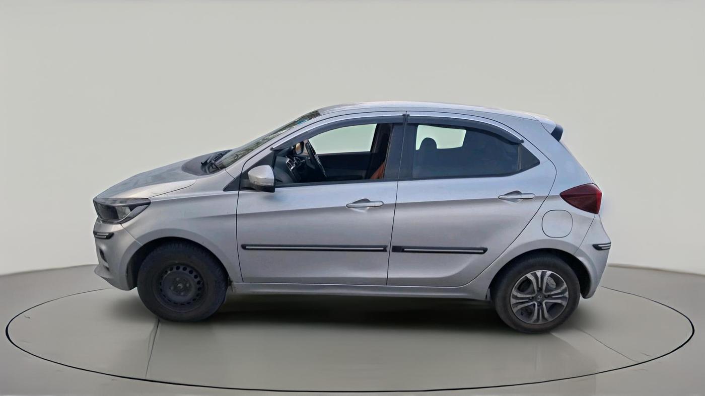 2020 Tata Tiago XZ PETROL, Petrol, Manual, 1,04,975 km, exterior