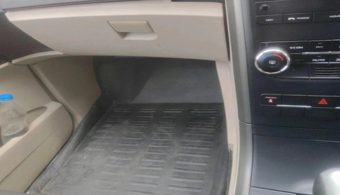2017 Mahindra XUV500 W6, Diesel, Manual, 61,475 km, interior
