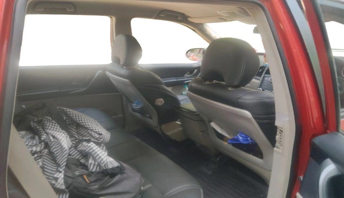 2017 Mahindra XUV500 W6, Diesel, Manual, 61,475 km, interior