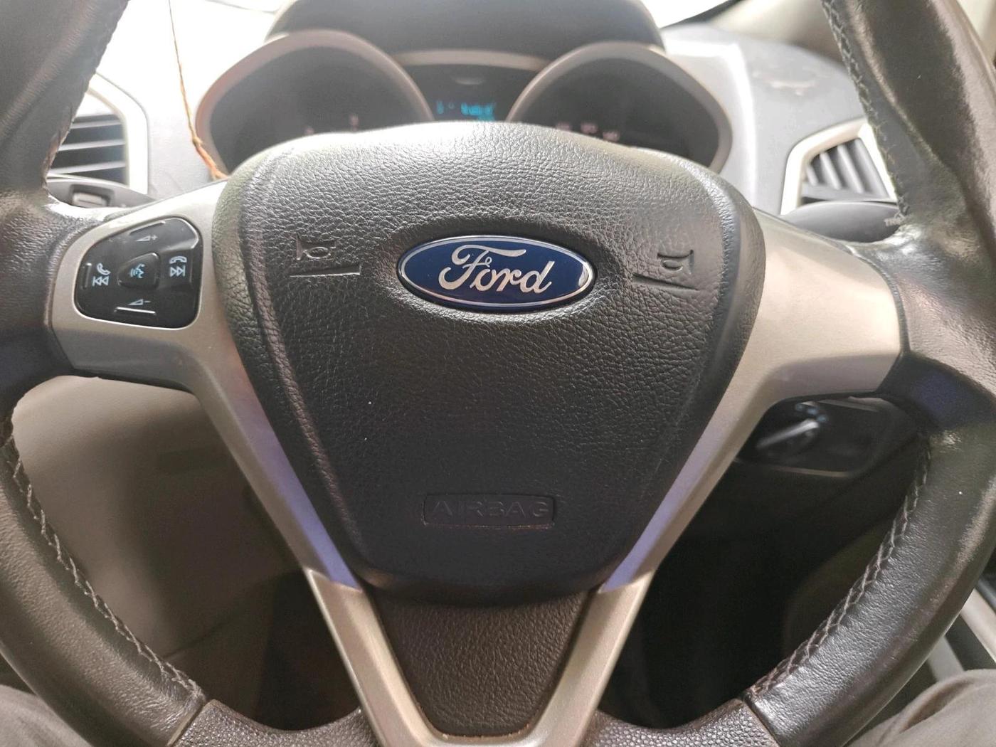 2016 Ford Ecosport TITANIUM 1.5L DIESEL, Diesel, Manual, 1,89,198 km, interior