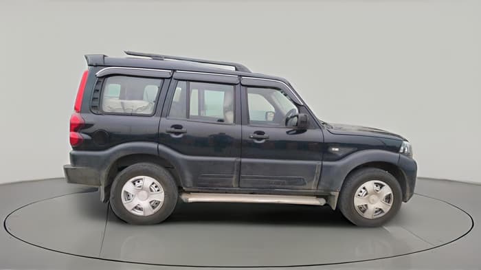 2022 Mahindra SCORPIO CLASSIC S 7STR, Diesel, Manual, 88,600 km, exterior