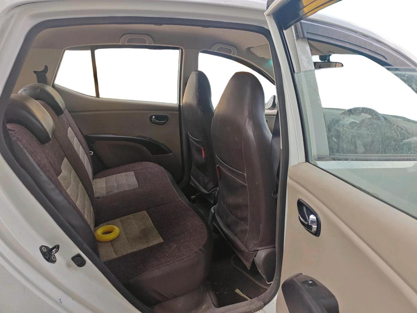 2012 Hyundai i10 SPORTZ 1.2, Petrol, Manual, 79,526 km, interior