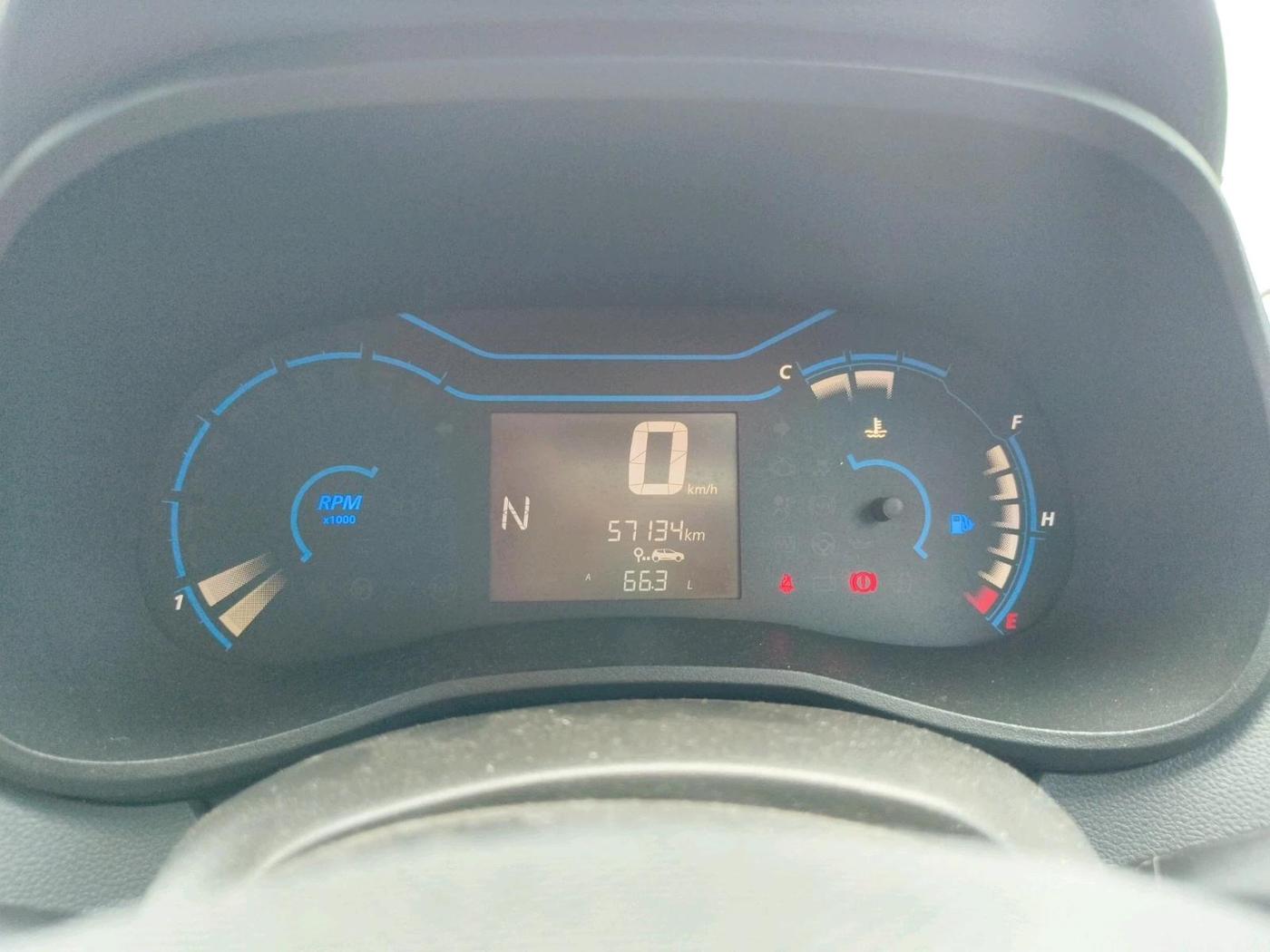 2020 Renault Kwid RXT 1.0 AMT (O), Petrol, Automatic, 57,200 km, interior