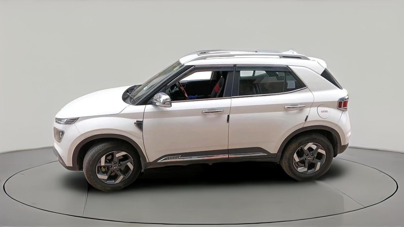 2020 Hyundai VENUE SX 1.5 CRDI, Diesel, Manual, 72,640 km, exterior