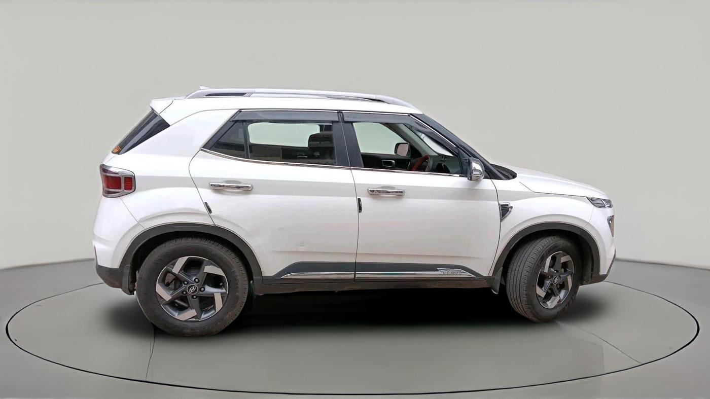 2020 Hyundai VENUE SX 1.5 CRDI, Diesel, Manual, 72,640 km, exterior