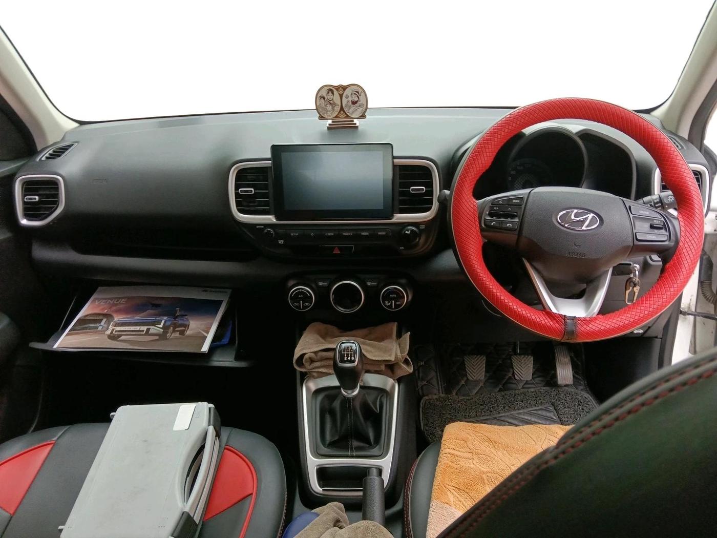 2020 Hyundai VENUE SX 1.5 CRDI, Diesel, Manual, 72,640 km, interior