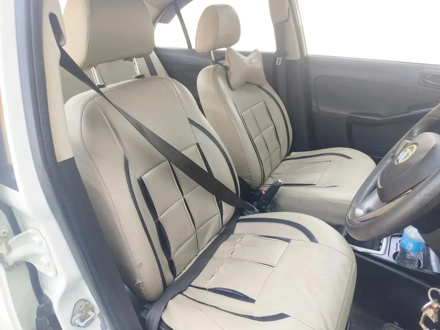2015 Tata Zest XMS PETROL, Petrol, Manual, 1,34,215 km, interior