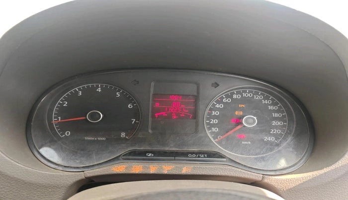 2011 Volkswagen Vento HIGHLINE 1.6 MPI, Petrol, Manual, 1,12,311 km, interior