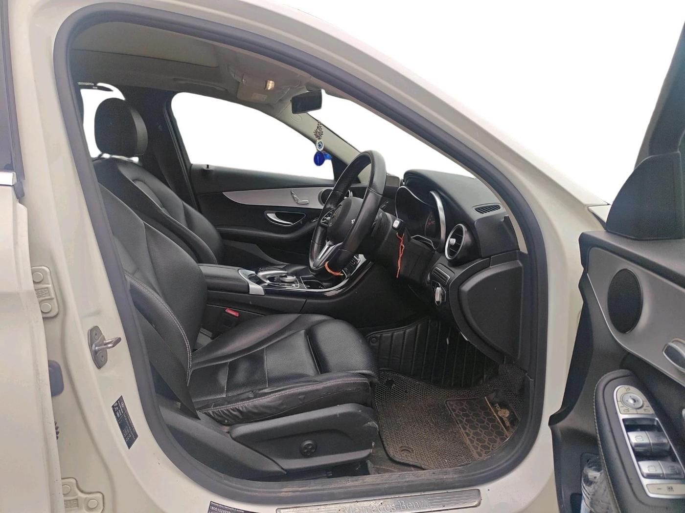 2019 Mercedes Benz C Class 220d, Diesel, Automatic, 1,17,267 km, interior