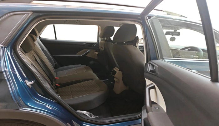 2024 Volkswagen TAIGUN COMFORTLINE 1.0 TSI MT, Petrol, Manual, 11,401 km, interior