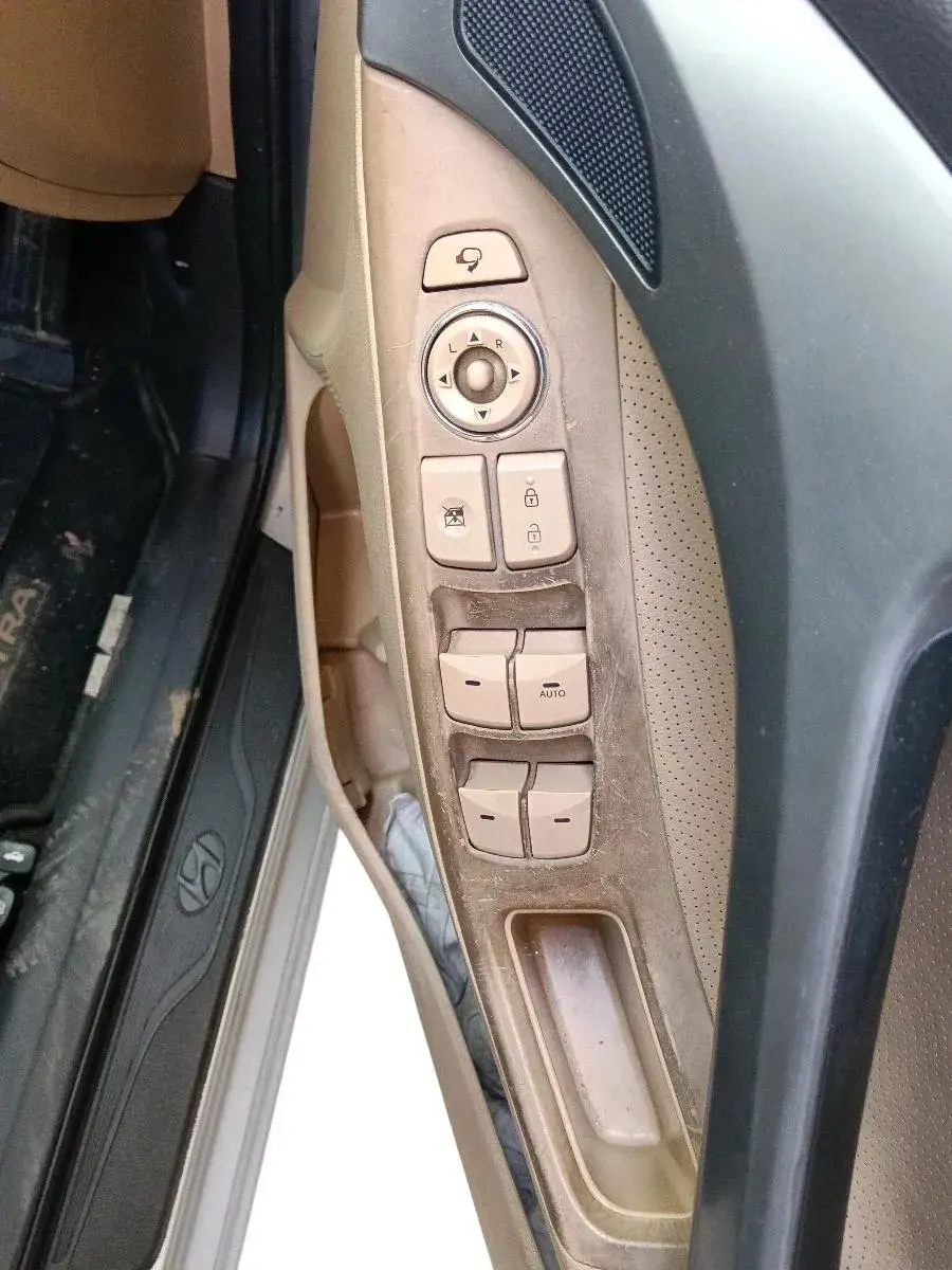 2012 Hyundai New Elantra 1.6 SX AT DIESEL, Diesel, Automatic, 83,585 km, interior