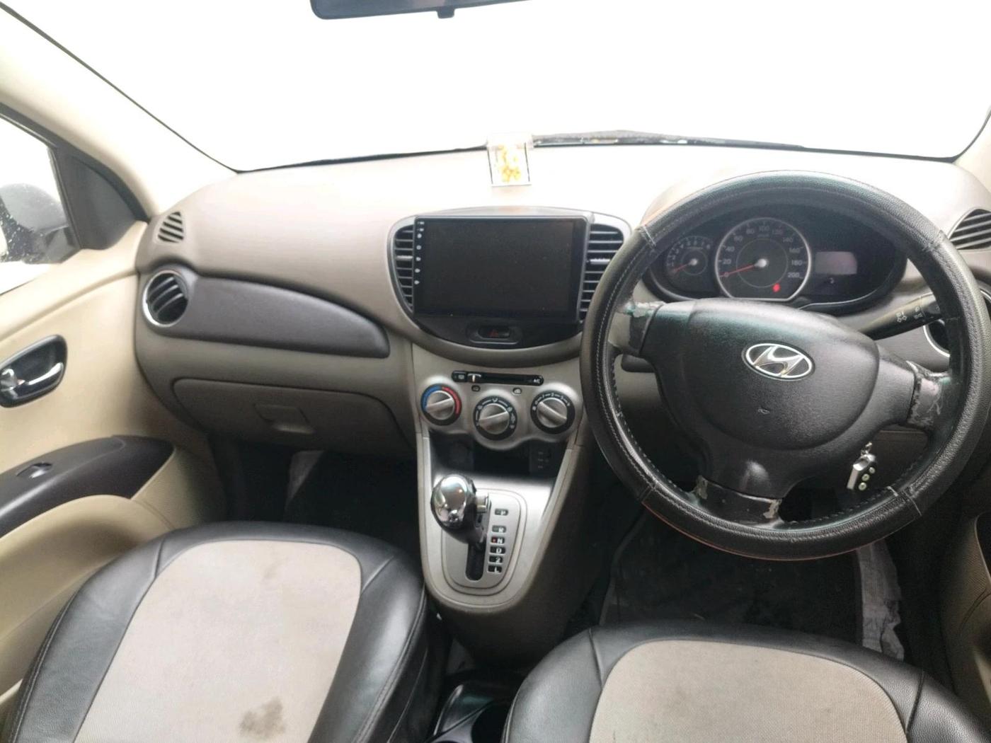 2011 Hyundai i10 MAGNA 1.2 AT, Petrol, Automatic, 51,843 km, interior