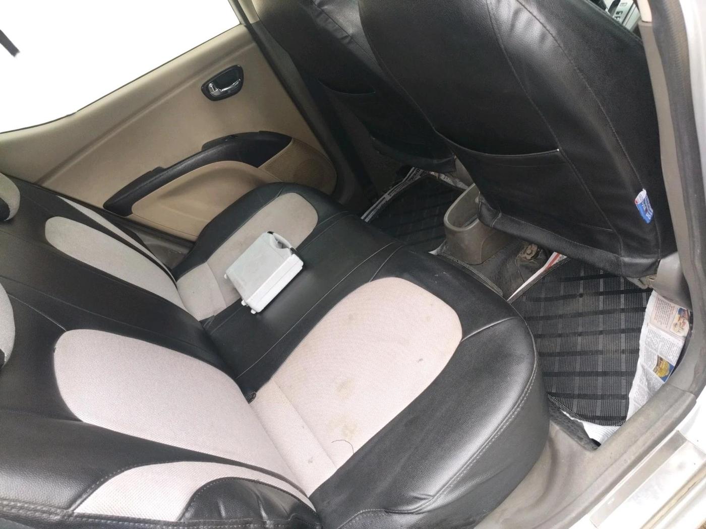 2011 Hyundai i10 MAGNA 1.2 AT, Petrol, Automatic, 51,843 km, interior