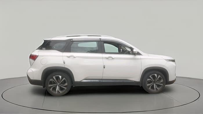 2024 MG HECTOR PLUS SHARP PRO 2.0 TURBO DIESEL 7 STR, Diesel, Manual, 1,10,847 km, exterior