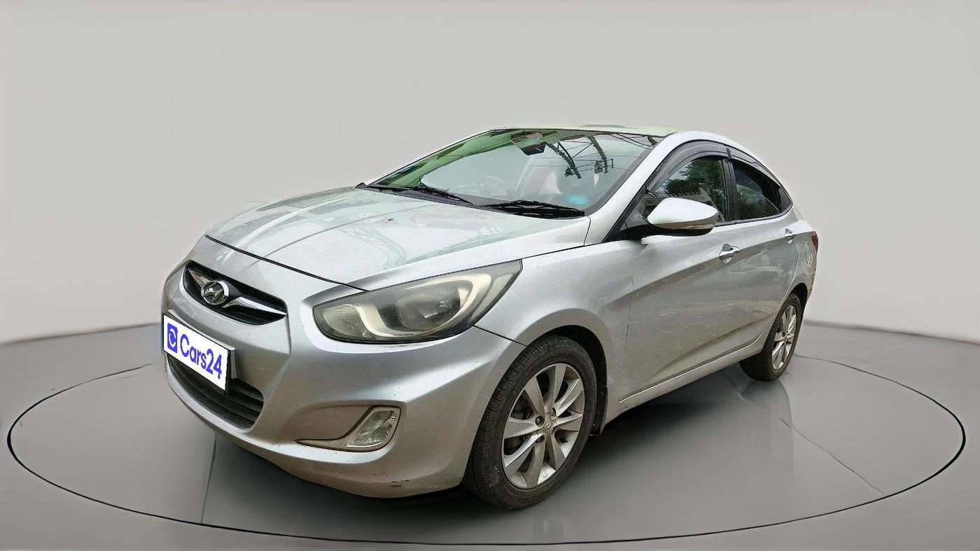 2012 Hyundai Verna FLUIDIC 1.6 VTVT SX, Petrol, Manual, 1,04,820 km, exterior