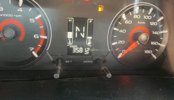 2016 Mahindra Kuv100 K6 5 STR, Petrol, Manual, 36,050 km, interior