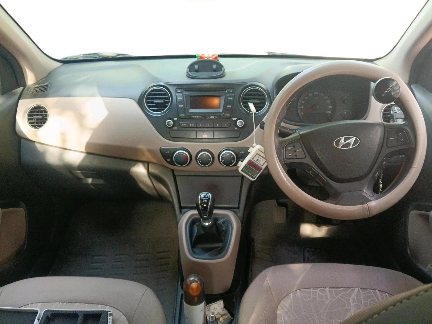 2015 Hyundai Xcent S 1.1 CRDI, Diesel, Manual, 79,182 km, interior