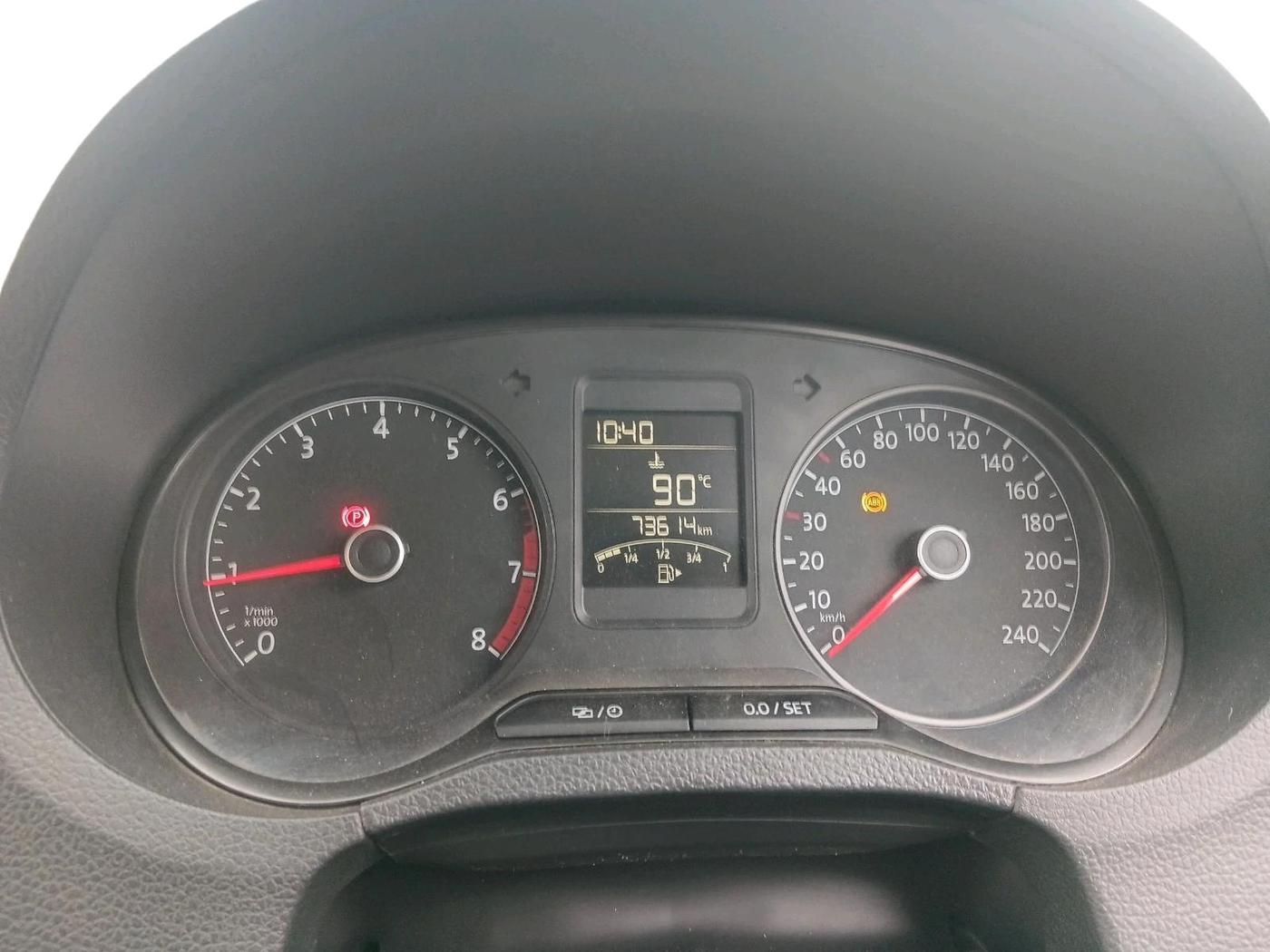 2016 Volkswagen Ameo HIGHLINE1.2L, Petrol, Manual, 73,614 km, interior