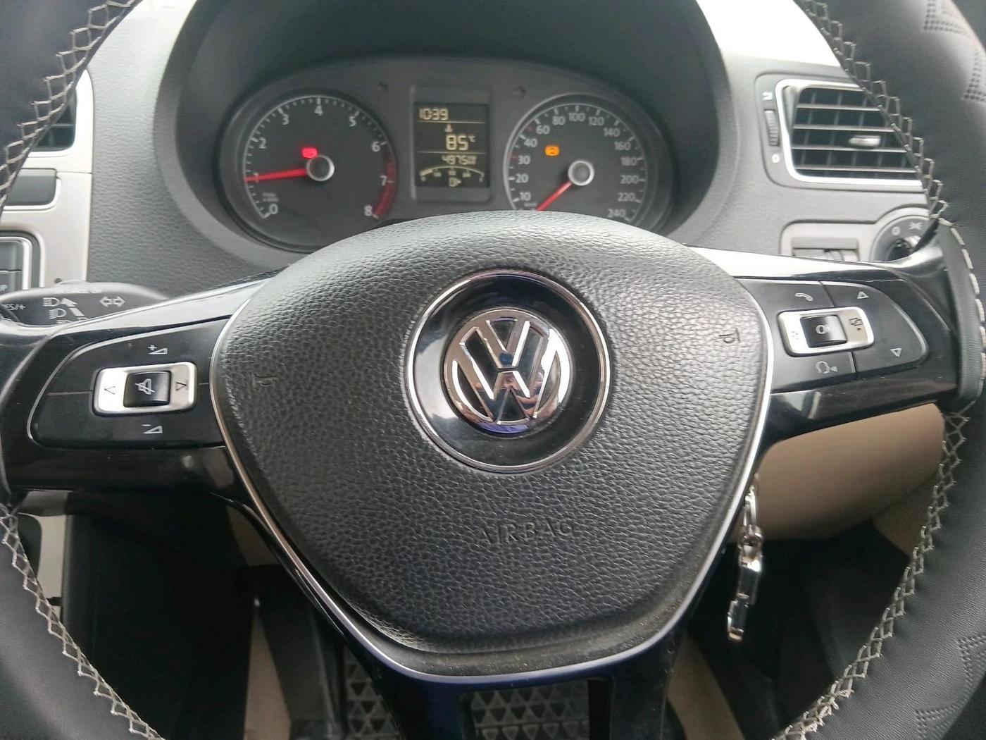 2016 Volkswagen Ameo HIGHLINE1.2L, Petrol, Manual, 73,614 km, interior