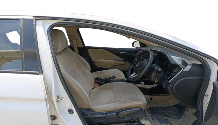 2016 Honda City 1.5L I-VTEC V MT, Petrol, Manual, 1,16,537 km, interior
