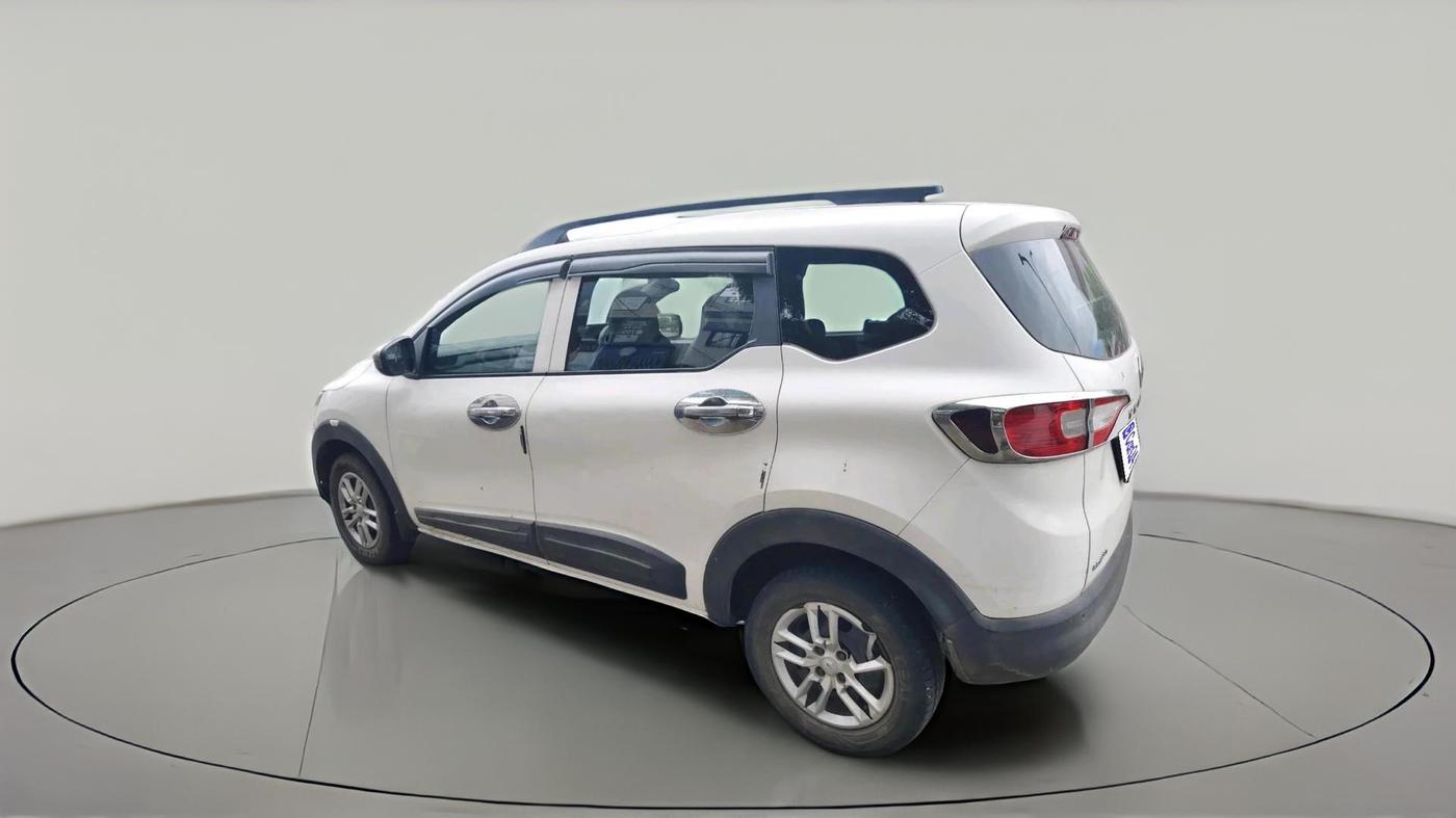 2021 Renault TRIBER RXE MT, Petrol, Manual, 83,890 km, exterior