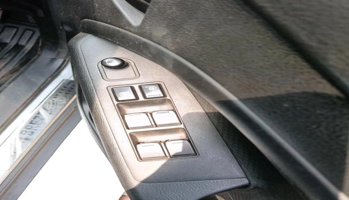 2023 Maruti BREZZA LXI, Petrol, Manual, 49,466 km, interior